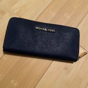 Navy Michael Kors accordion wallet